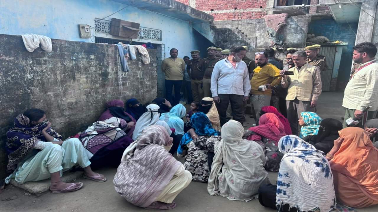 young man killed his wife and innocent children and then committed suicide by hanging himself In Shravasti