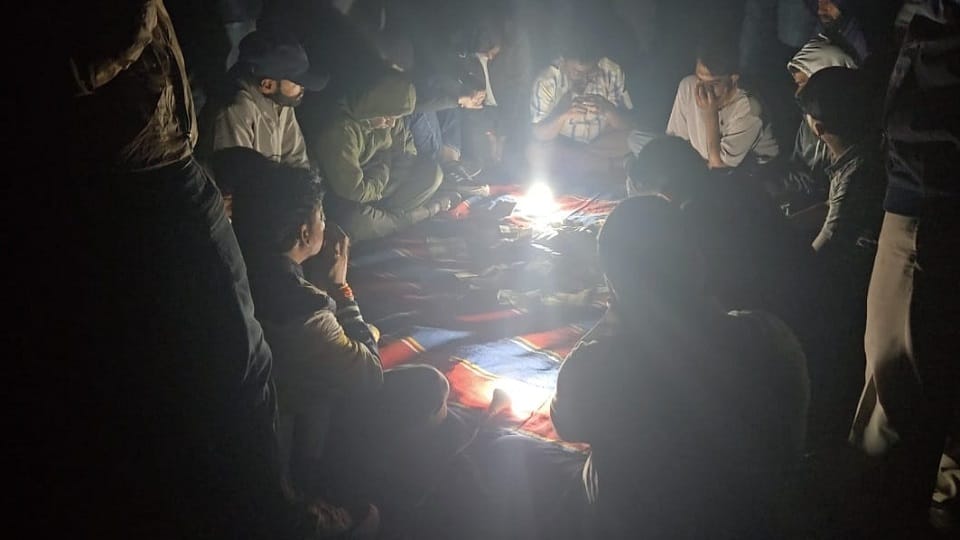 3.33 लाख रुपये नकद जब्त