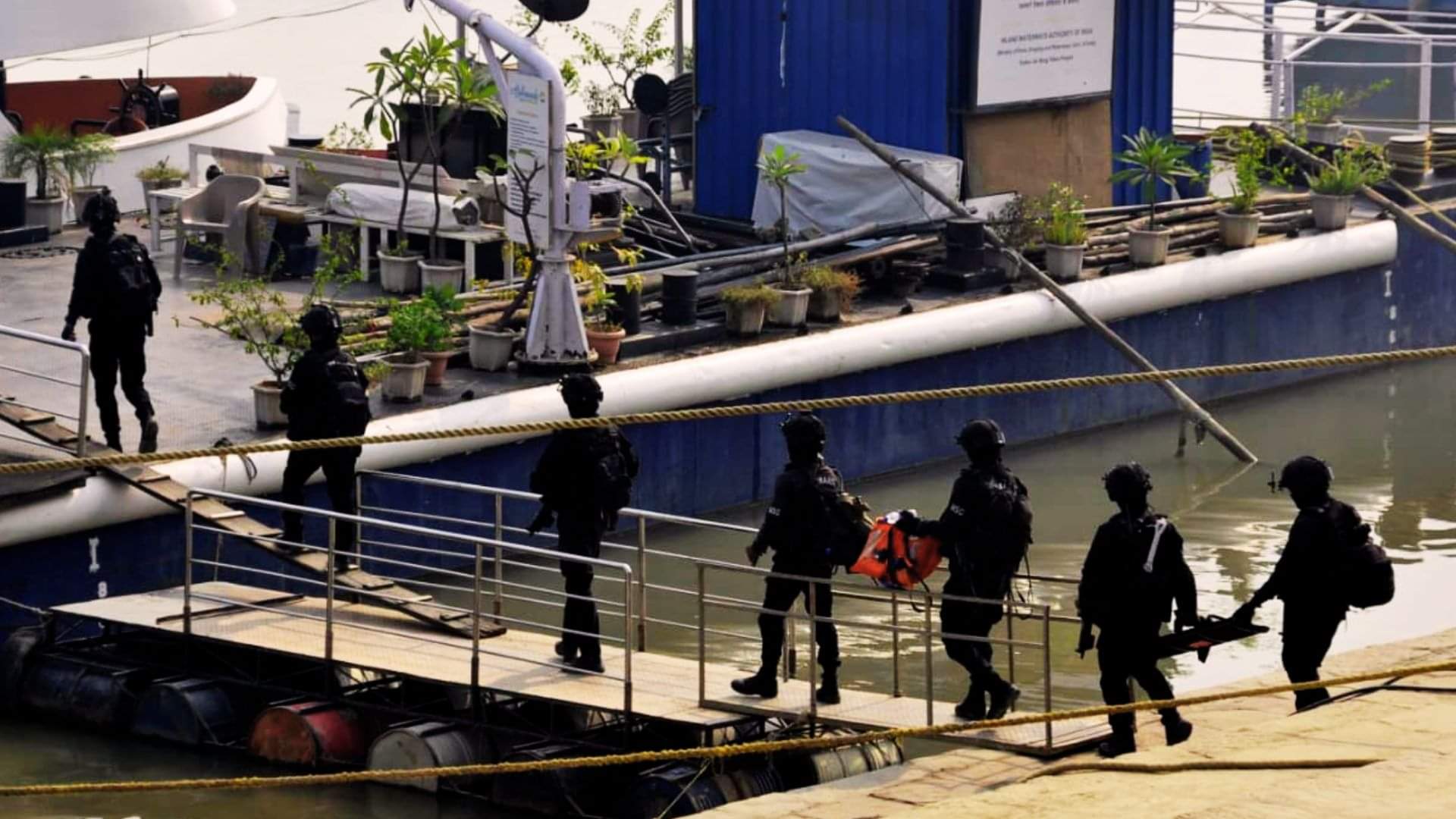 Cruise hijack in Kashi NSG and police conduct mock drill to deal with terrorists alert as soon as siren sounds