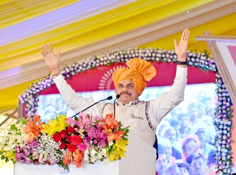 MP News: CM said – the British left but Congress left behind, gave a gift of 244 crores in the Tribal Pride Da