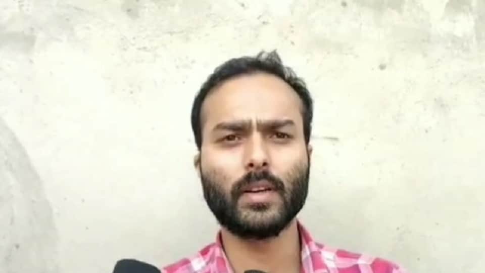 डॉक्टर रिहान के बड़े भाई डॉक्टर आसीन