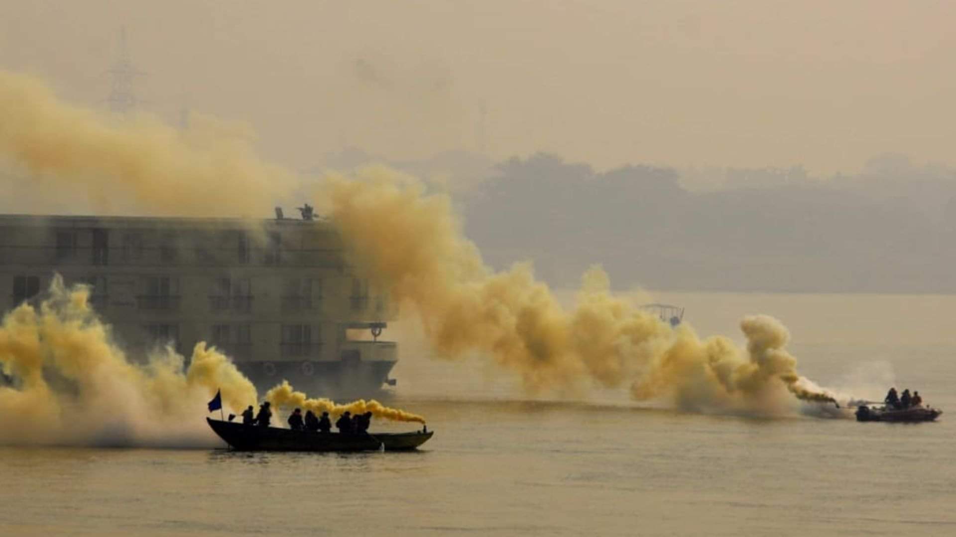 Cruise hijack in Kashi NSG and police conduct mock drill to deal with terrorists alert as soon as siren sounds