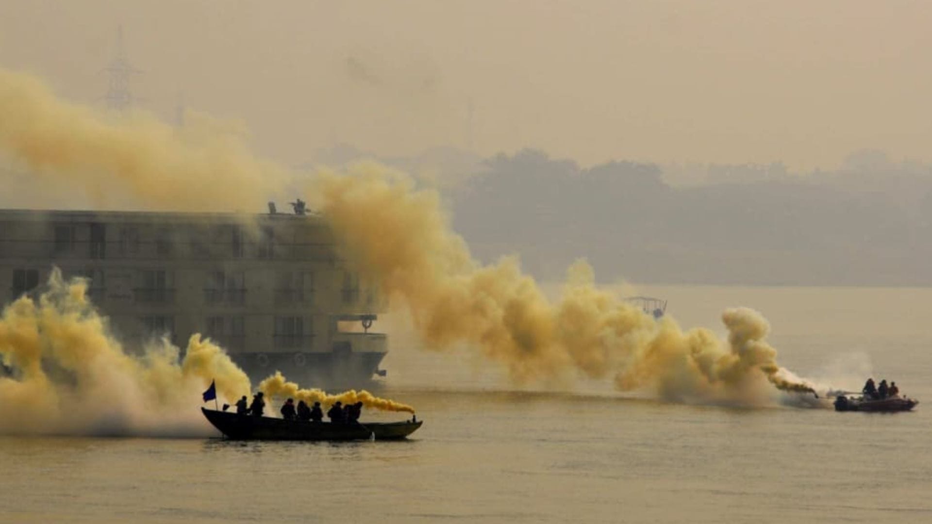 Cruise hijack in Kashi NSG and police conduct mock drill to deal with terrorists alert as soon as siren sounds