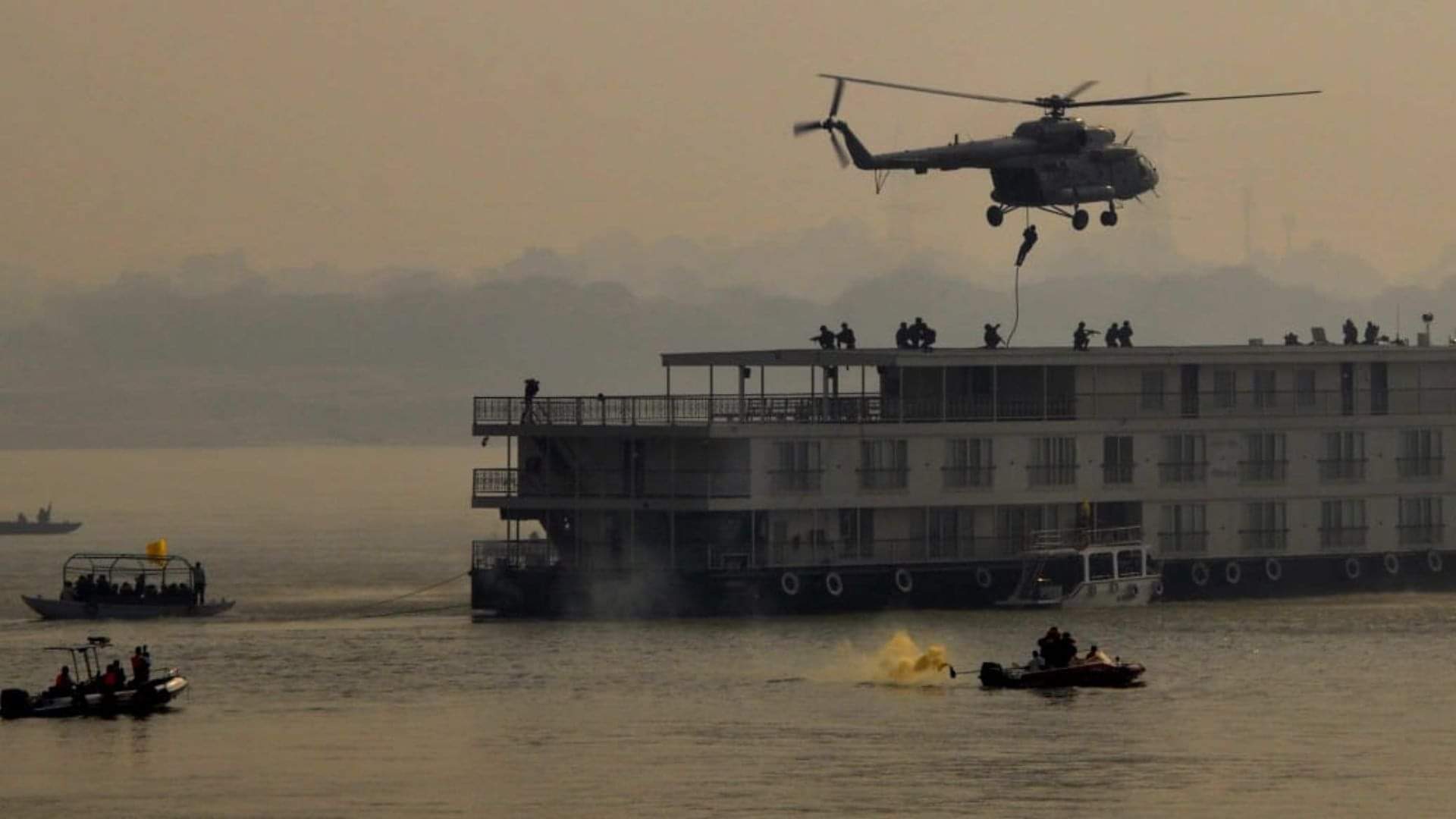 Cruise hijack in Kashi NSG and police conduct mock drill to deal with terrorists alert as soon as siren sounds
