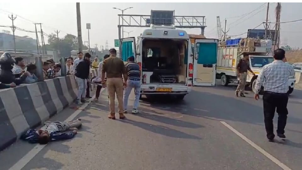 Bike collided with divider two died on the spot