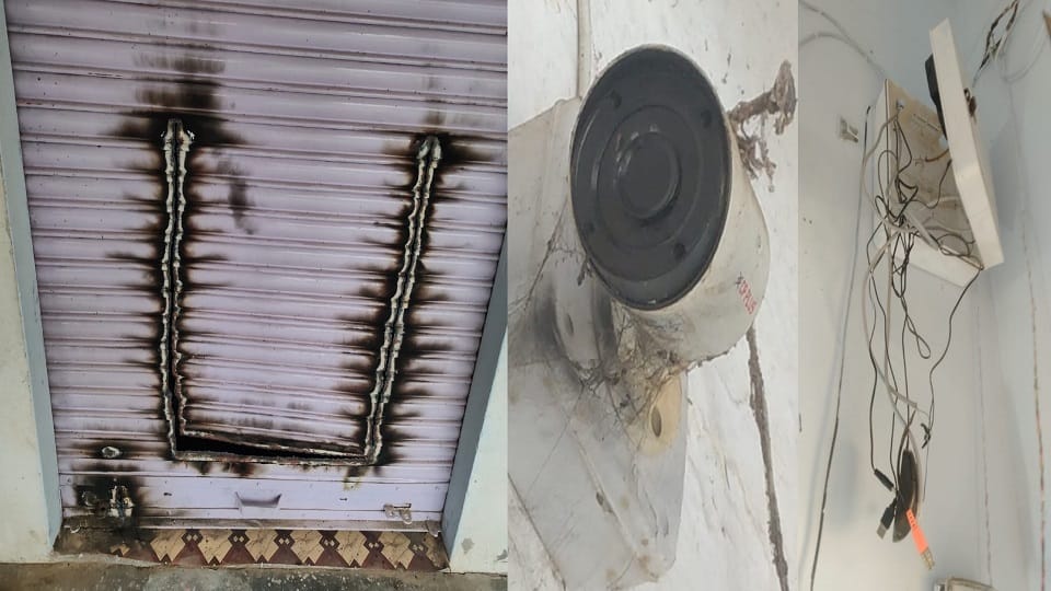 Thieves stole a safe containing jewellery worth lakhs from a shop