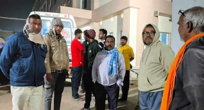 Fierce bike collision in Siwan, one dead and four injured, chaos ensues