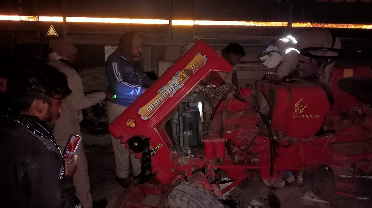 Jalaun Accident Tractor trolley collided with a parked dumper was badly damaged driver injured