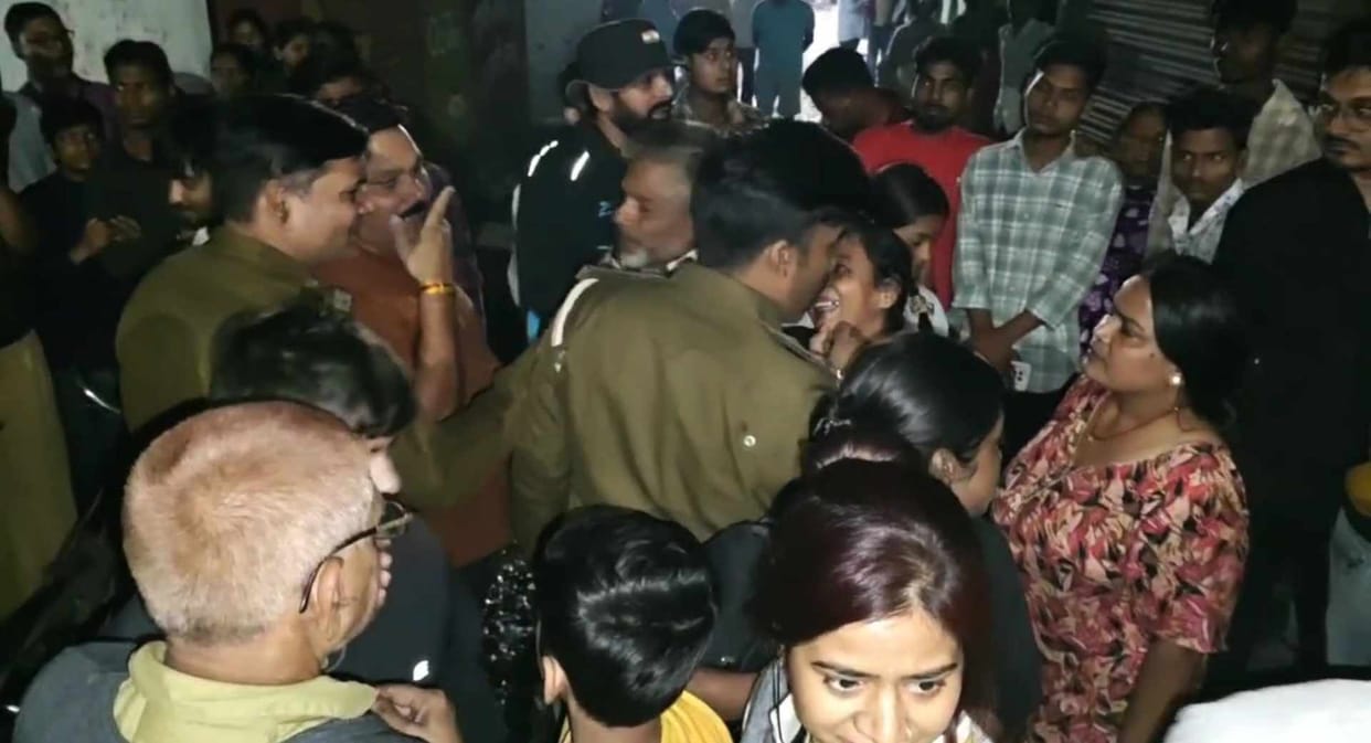 domestic dispute wife sets house on fire tries to burn government teacher husband alive