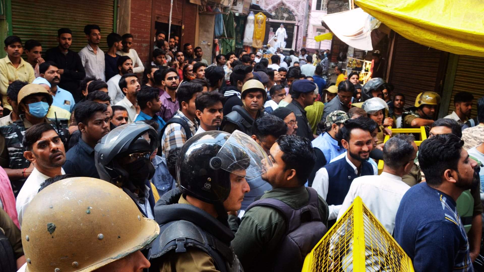 Dal Mandi 100-square-foot shops surpass 60 lakh rupees in 10 months widening changes mood