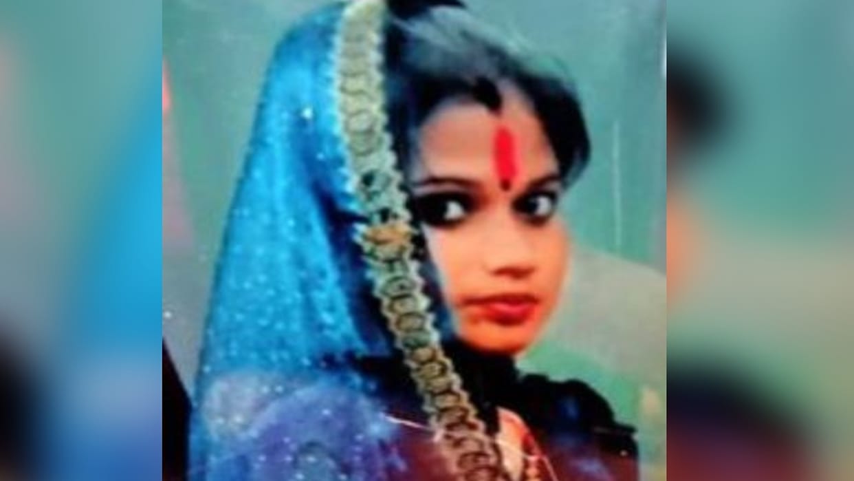 Husband pours hot water on wife after she refuses to drink alcohol she dies in Shahjahanpur