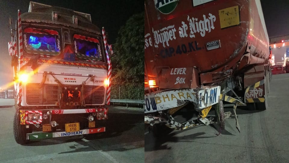 Canter met with an accident on Yamuna Expressway, driver died on spot