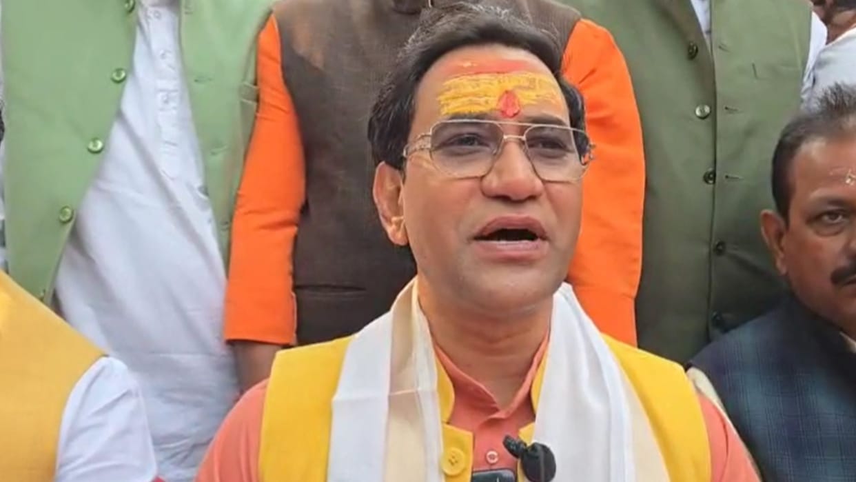 Dinesh Lal Yadav Nirahua said if EVM hacked then why would I lose from Azamgarh