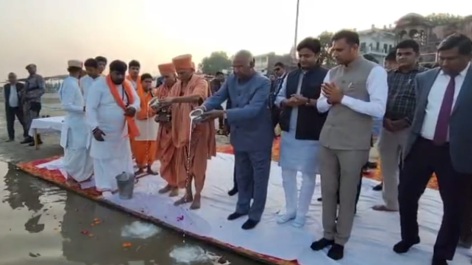 Kanpur: Former President Kovind arrives in Bithoor, participates in Ganga Aarti