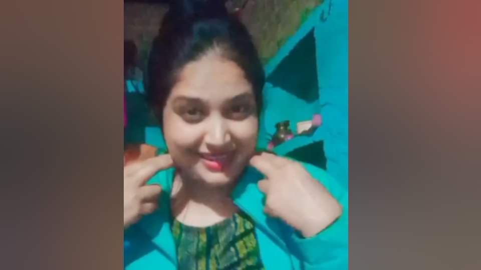 Hamirpur Woman lover Murder by Sub-Inspector Many questions remain on police story woman found naked
