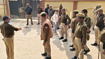 Sonbhadra mining accident dead Bodies of two brothers and four other labourers recovered from debris