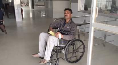 Bihar News: Smugglers terrorize Karjan village, brutally attack 112 driver going to farm