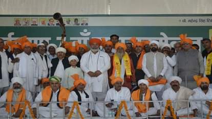 Shamli: Even after boycott, four Thambedars reached Soram Mahapanchayat, Gathwala Khap divided into two groups