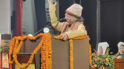 Pandit Rajeshwar Acharya said Instead of Matru Devo Bhava Indian families living in Hi Mom in BHU