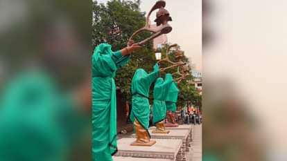 Ganga Aarti sculptures will be installed on ghats of Kashi