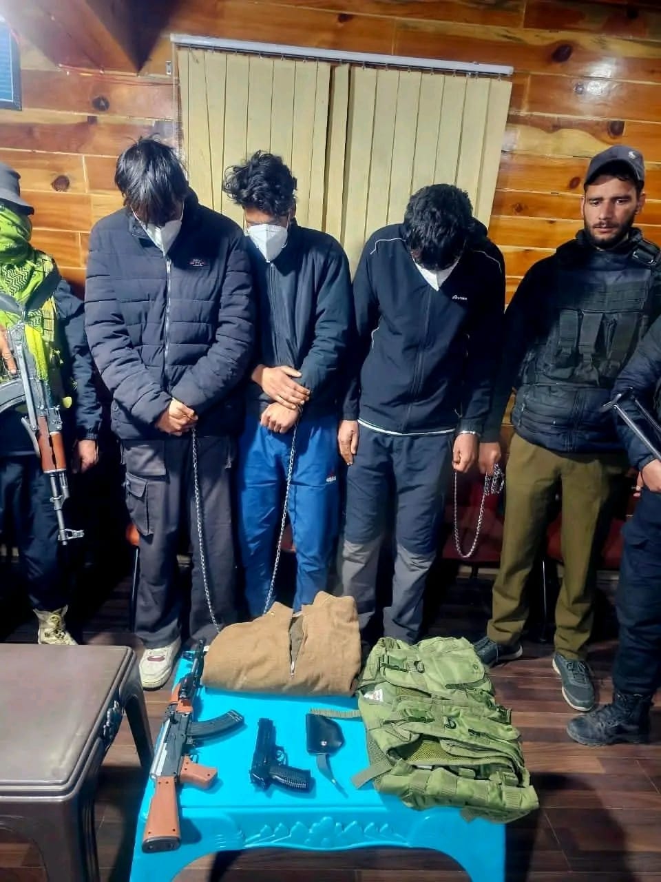 Three arrested for threatening with fake AK-47