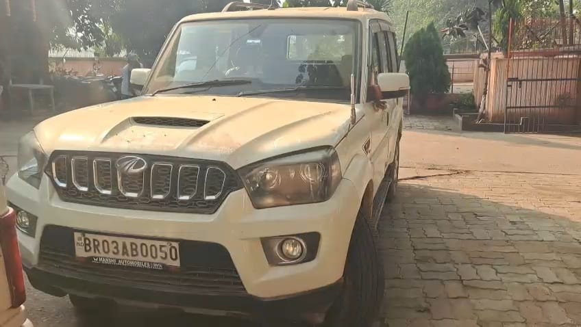 Bihar News: Sand mafia attacks mining department team in Patna; two soldiers crushed, one dead