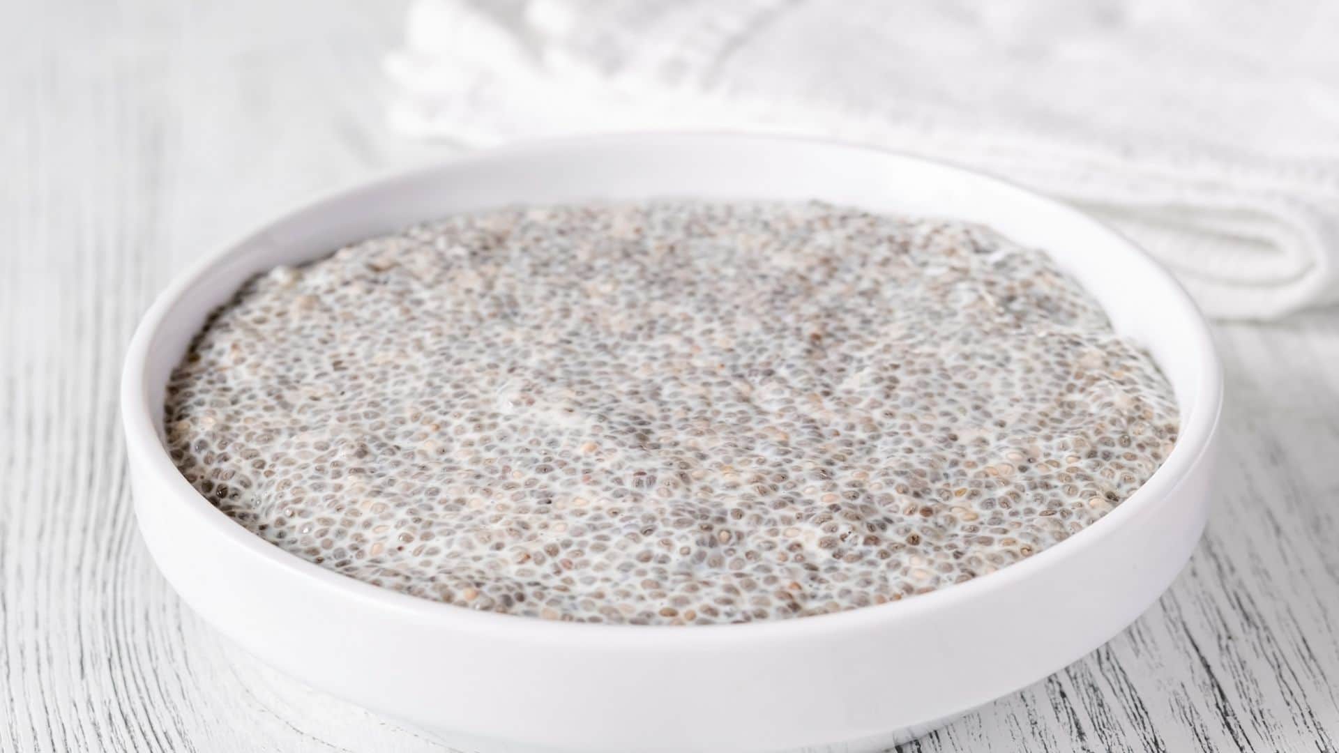 Yogurt chia seeds mix recipe that Acts Like a Natural Medicine Know various health benefits