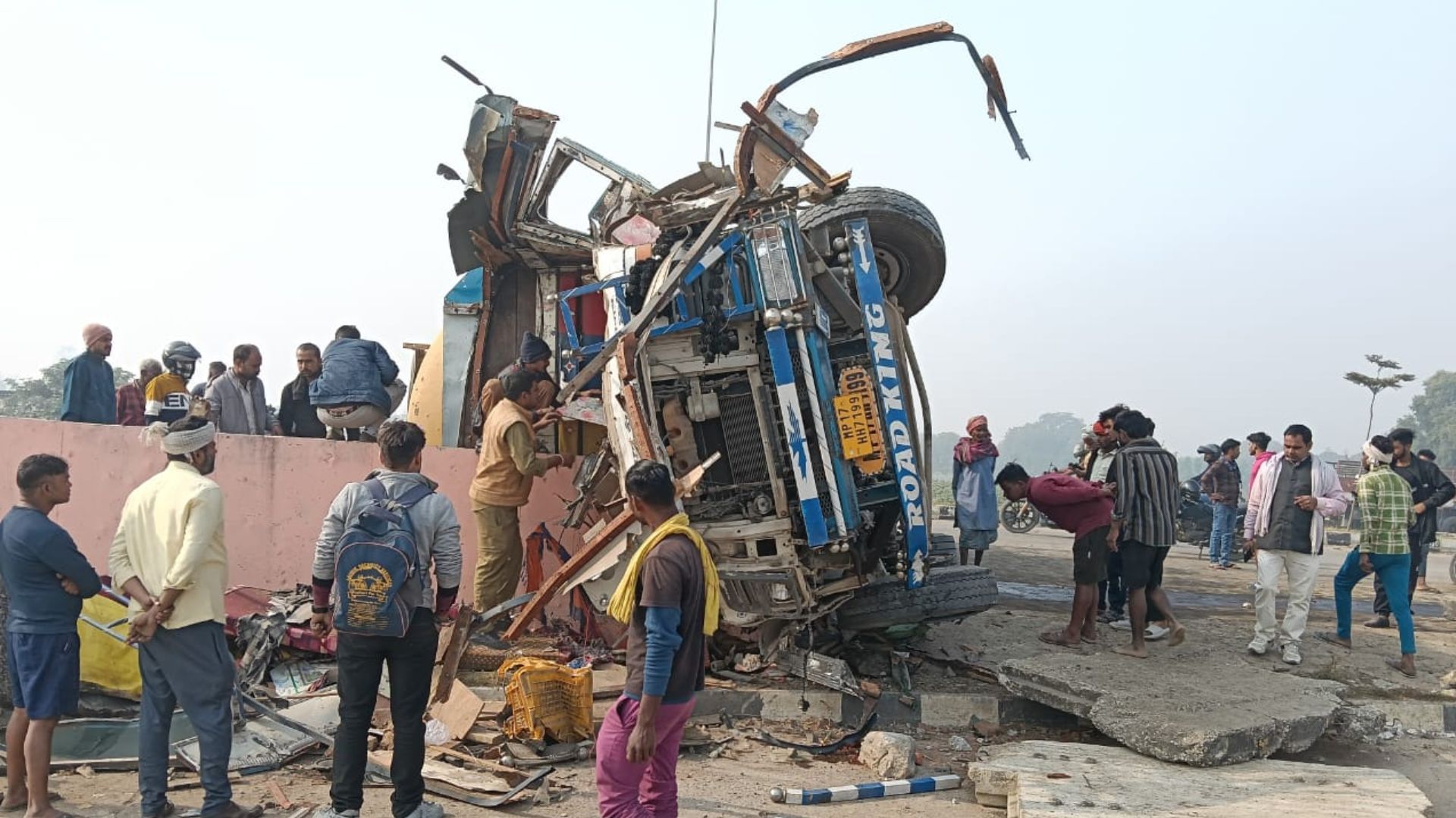 Road accident in Varanasi two drivers killed due to Tanker hits divider and overturns