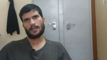 Delhi Blast Pakistani Jaish handler sent over 40 videos to Dr Umar and Muzamil to teach them how to make bombs