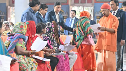 CM Yogi listened to problems during public darshan at Gorakhnath temple. directed strict action against police