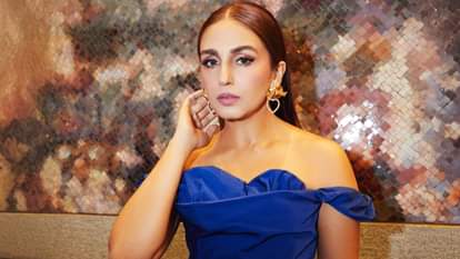 Huma Qureshi Says More than Half The People In Bollywood Dont’s Speak Hindi Properly
