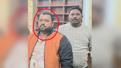 Vigilance caught Executive Engineer red-handed taking a bribe of Rs 11,000, posted in Irrigation Department.