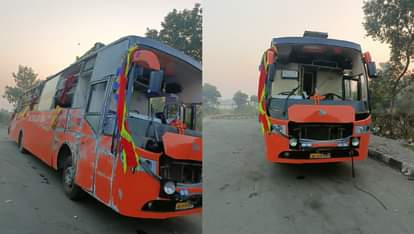 Kanpur Accident Double decker bus overturns on Expressway three passengers died more than two dozen injured