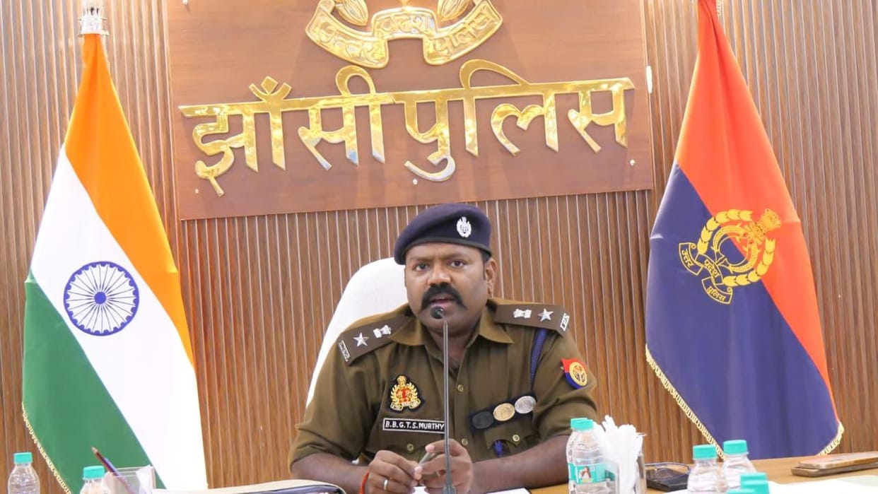 Jhansi: SSP warns police station in-charges who fail to make disclosure