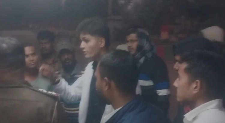 Bihar News: समस्तीपुर में दो बाइक की भीषण भिड़ंत, तीन युवकों की मौत