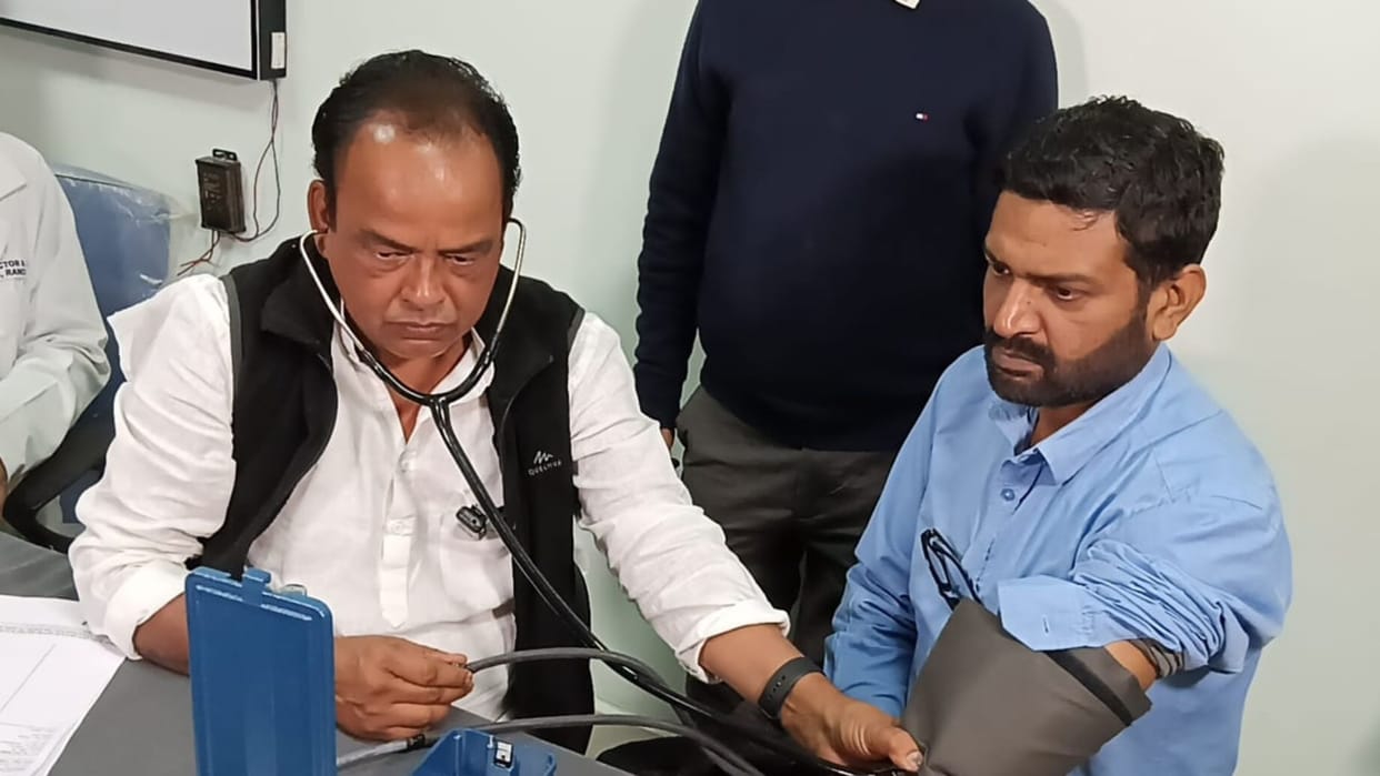 Jharkhand: Now Minister Dr. Irfan Ansari will sit regularly in the OPD.