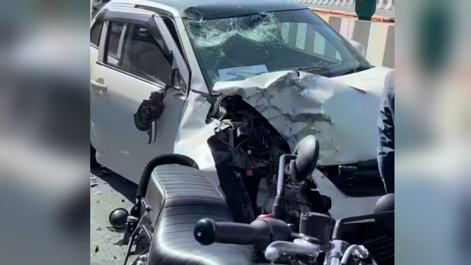 Bihar youth dies in car-bike collision on elevated road