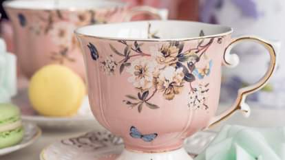 Viral News charity shop 2 pound plate sells for 7000 pound uk