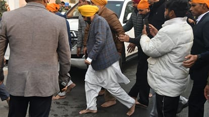 शहीदी दिवस पर नगर कीर्तन: श्रीनगर में गुरुद्वारा छठी पातशाही पहुंचे भगवंत मान और केजरीवाल, सुरक्षा कड़ी Guru Tegh Bahadur Martyrdom Day Bhagwant Mann arvind Kejriwal Gurdwara Chhathi Patshahi in Srinagar