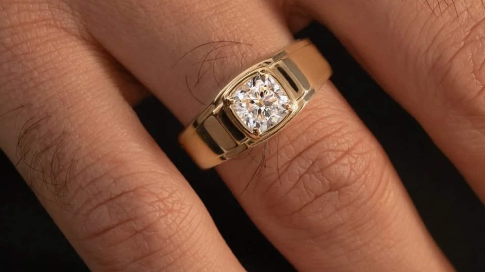 latest gold ring design for men 2025 engagement ring sone ki anguthi ki design gents disprj