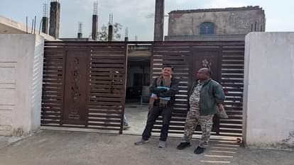 EOW and ACB teams raid the houses of 4 RIs find out the entire matter in Ambikapur