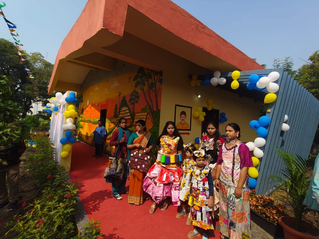 Indore: Toilet Day celebrated in Indore, Mayor Bhargava said – people remove taps and bulbs from toilets.