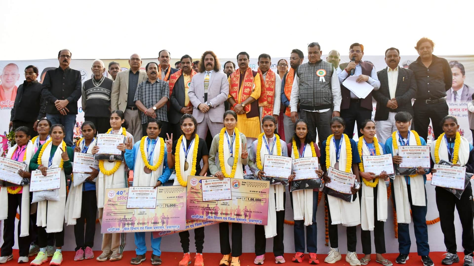 Divisional Commissioner flags off 42-km Indira Marathon