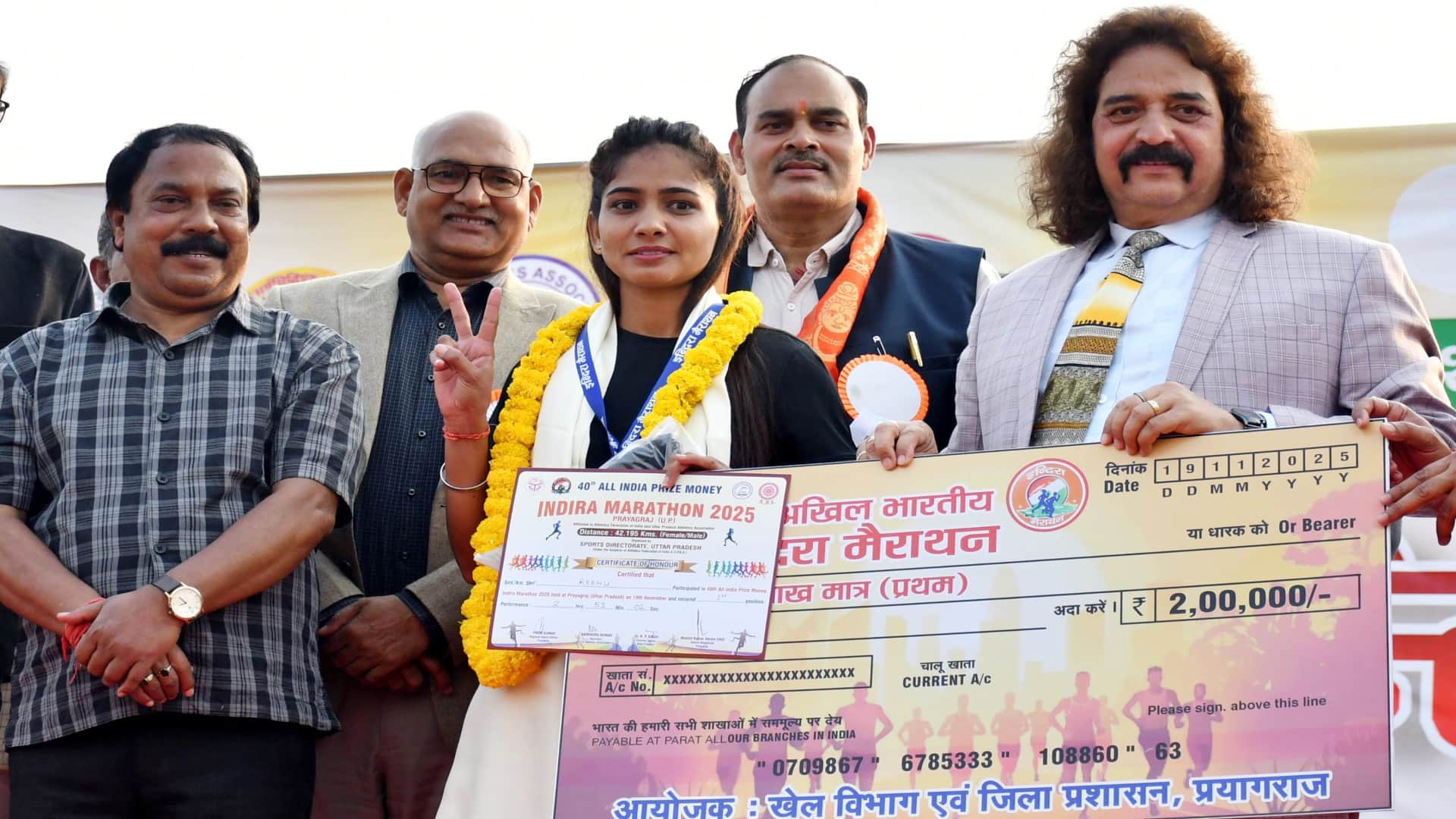 Divisional Commissioner flags off 42-km Indira Marathon