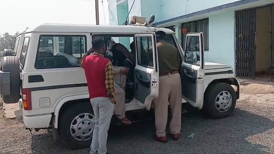ACB raids District Panchayat CEO residence team arrives to investigate RI recruitment promotion case in Bemeta