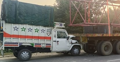 Kanpur Accident Pickup rammed into a parked trailer from behind driver injured NHAI negligence