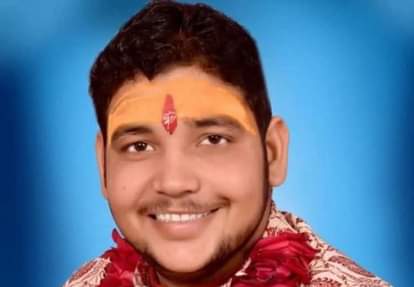 Priest Returning from Wedding Ceremony Run Over by Double-Decker Bus Dies on the Spot