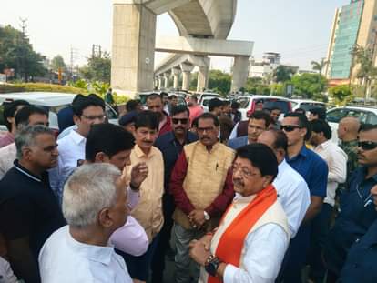 Indore: Minister Vijayvargiya said that people should not face any problem due to metro work.