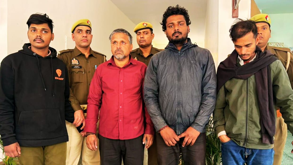 Four thieves arrested for stealing from tower two found scrap dealers goods worth lakhs recovered