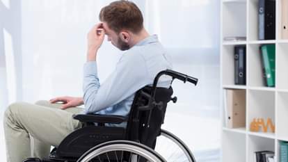 CA painful story Salary of Rs 30 lakh and 5 houses did not help wife left him in an orphanage due to illness